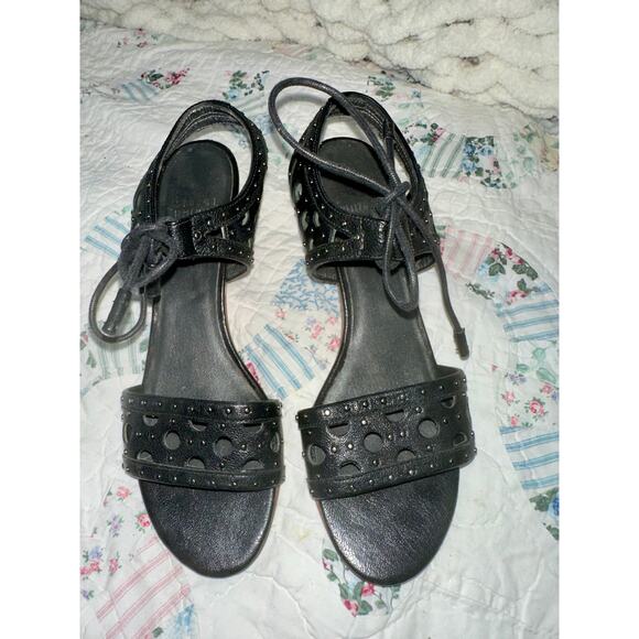 STUART WEITZMAN BLACK STUDDED PERFORATED SANDALS W/TIE 7.5N GHILLIE - Picture 3 of 4